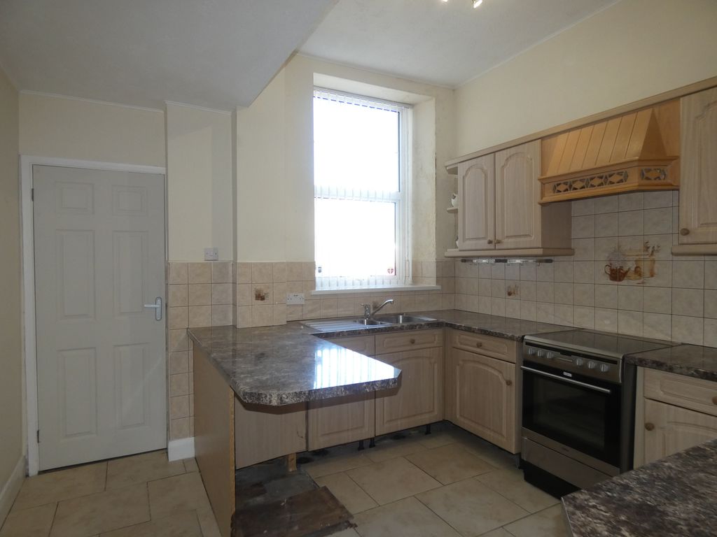 Kitchen- click for photo gallery